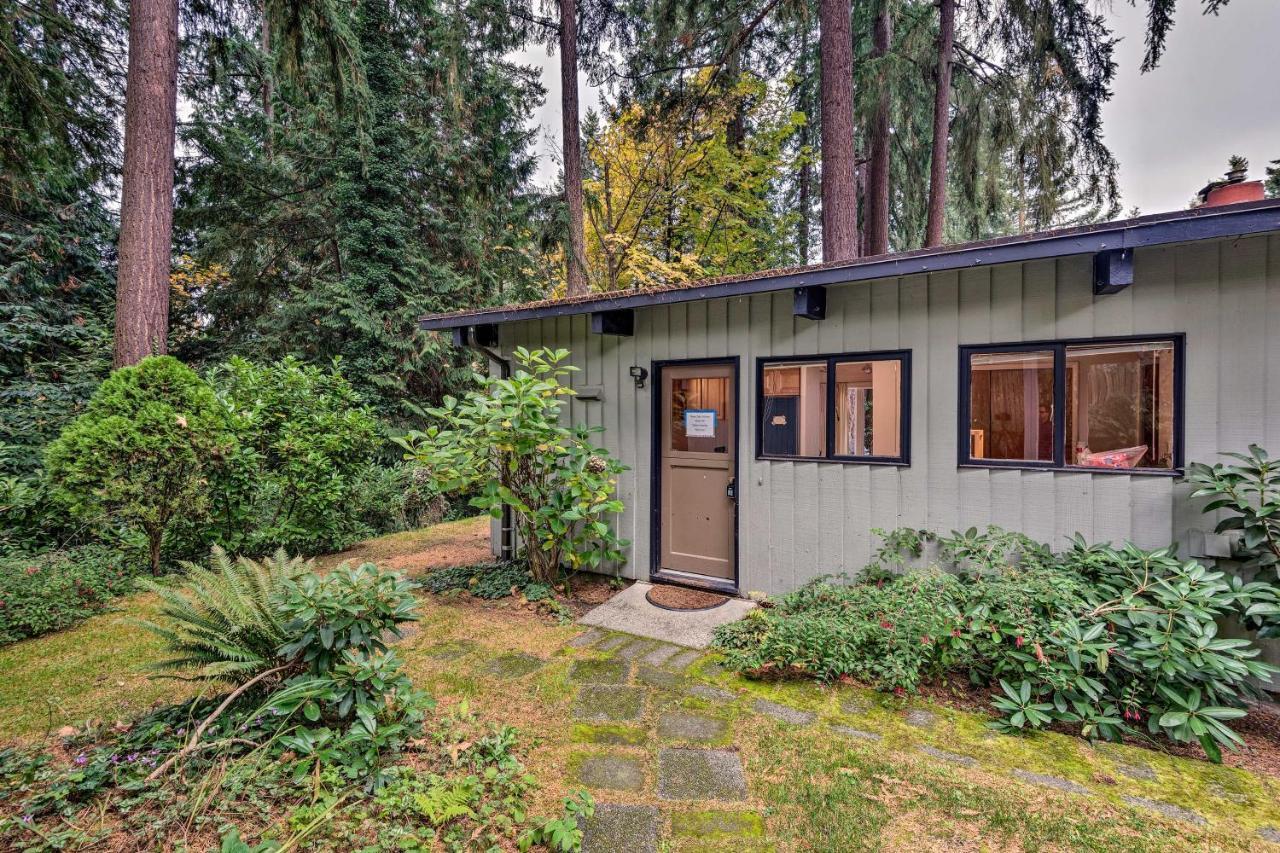 Вілла Updated 1970S Island Bungalow, 8 Miles To Seattle! Mercer Island Екстер'єр фото