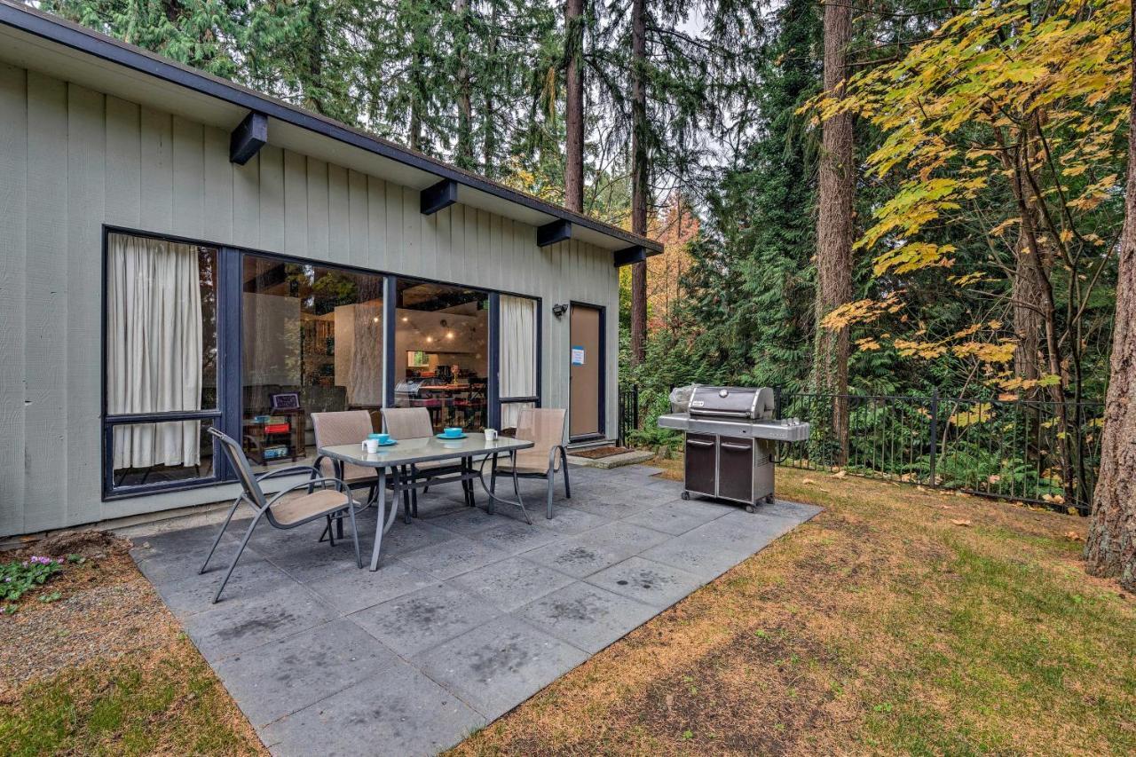 Вілла Updated 1970S Island Bungalow, 8 Miles To Seattle! Mercer Island Екстер'єр фото